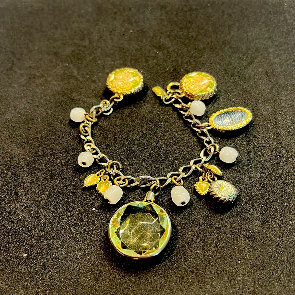 Accesso NYC 7” vintage bracelet